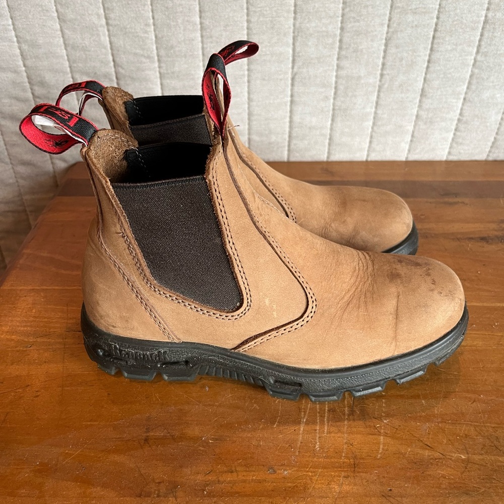 Redback boots